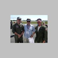 P1030456_Don_Kilburg_and_pilots.jpg